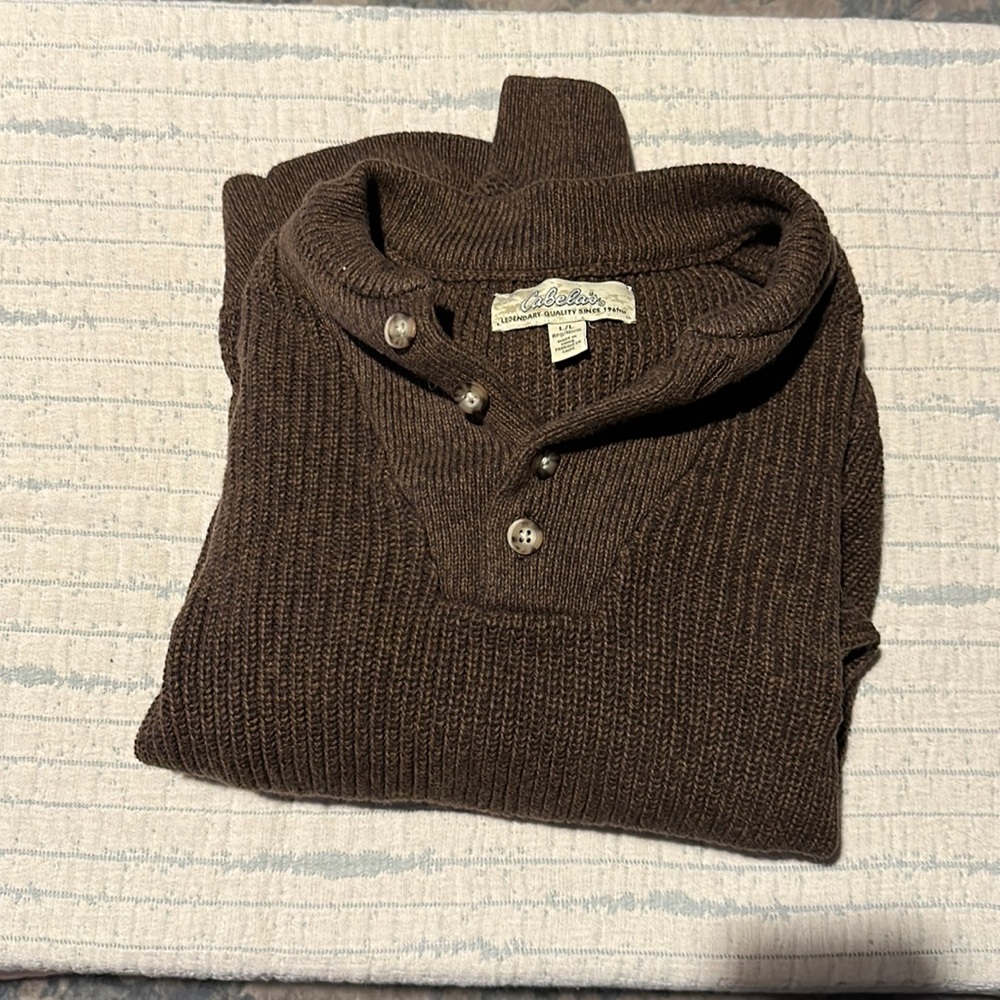 Cabela’s long sleeve sweater